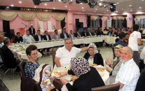 AK Partililer Birlikte Oru� A�ti