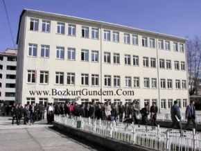 �PL, Kardes Okulu I�in Yardim Bekliyor