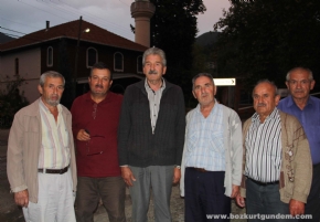 Ayi Korkusu Y�z�nden Camiye Gidemiyorlar